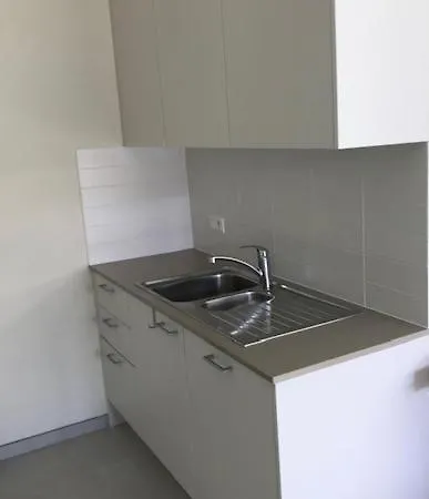 Renovated With Swimming Pool Within Walking Distance Of The T127 Apartman