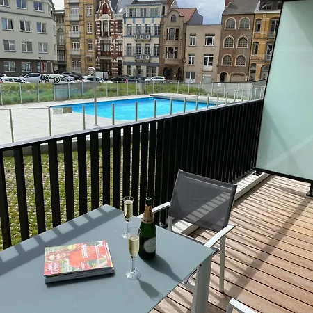 Renovated With Swimming Pool Within Walking Distance Of The T127 Ostende